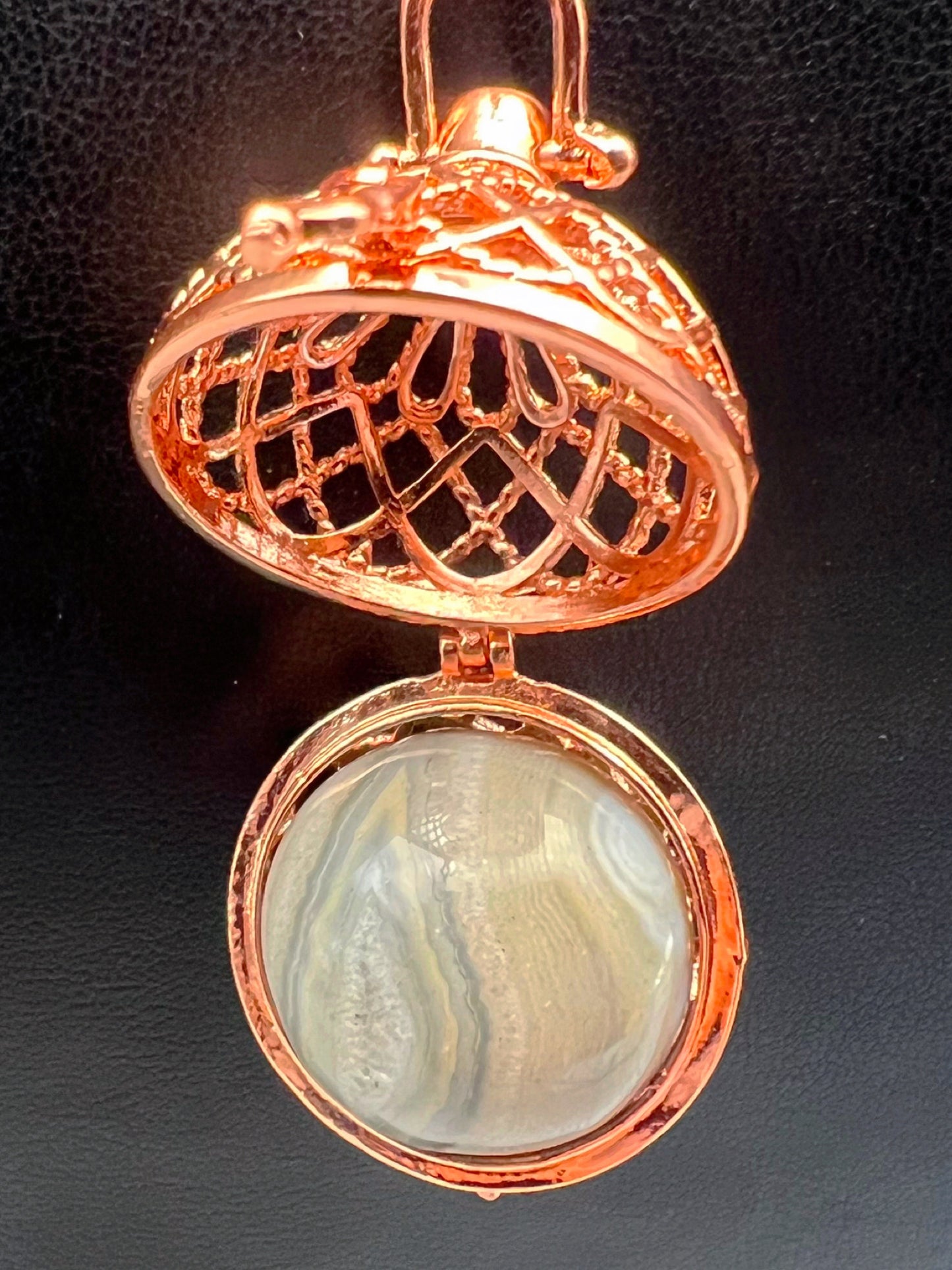 Rose Gold Captured World Necklace