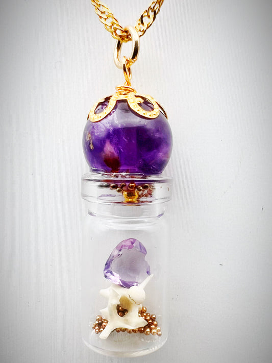Amethsyt & Snake Vertebra Necklace (gold )